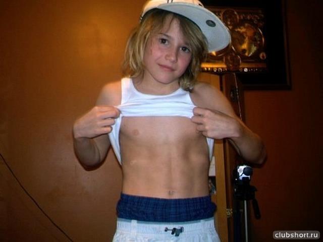 5295_boys-in-shorts-ru_197.jpg